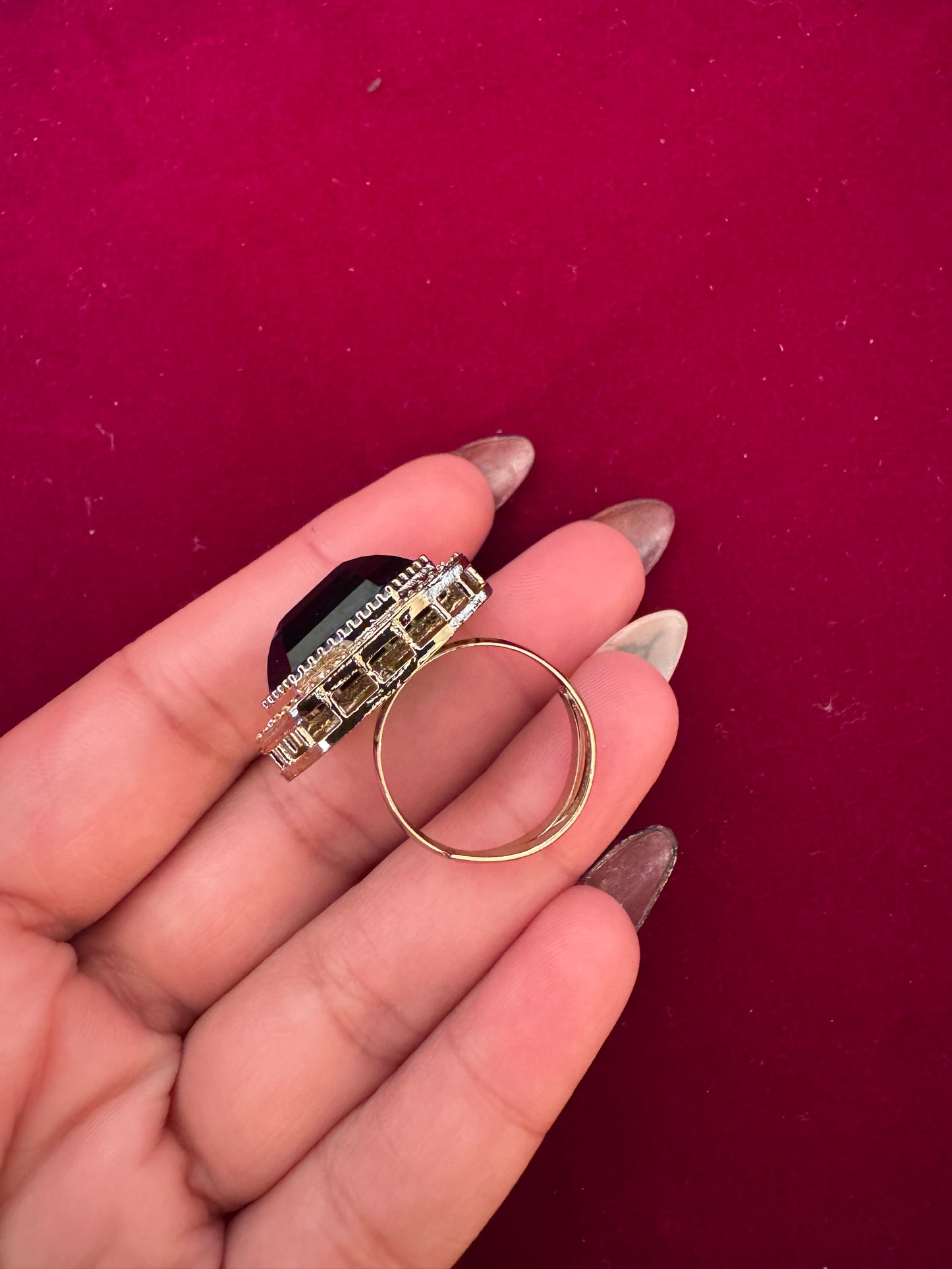 Oversized adjustable ring(Green colour)