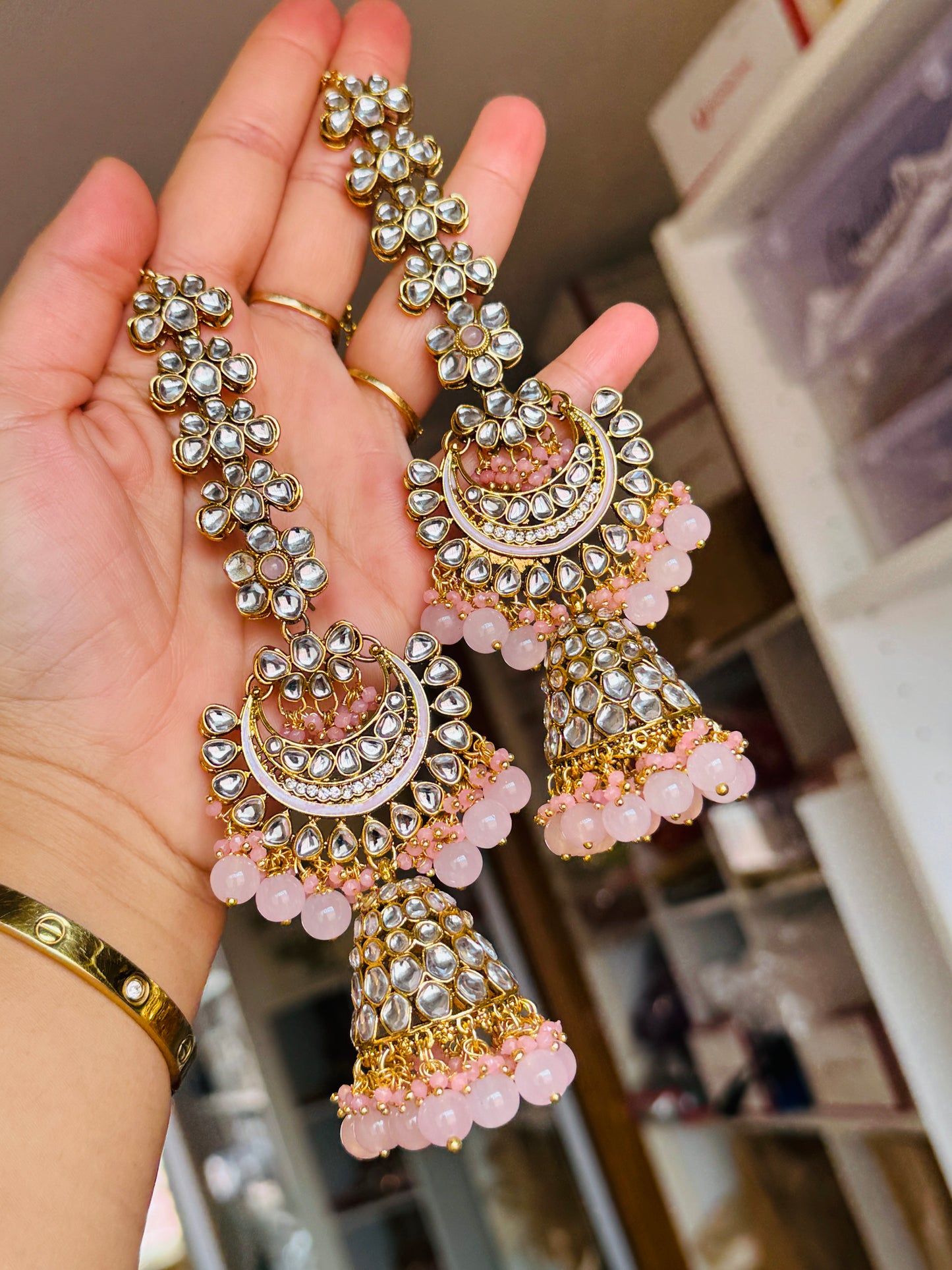 Oversized jhumki