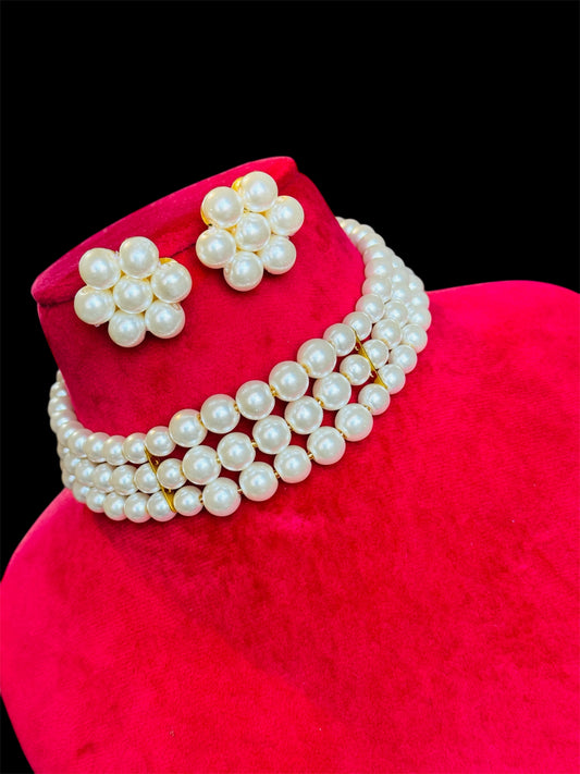 Pearl chokar