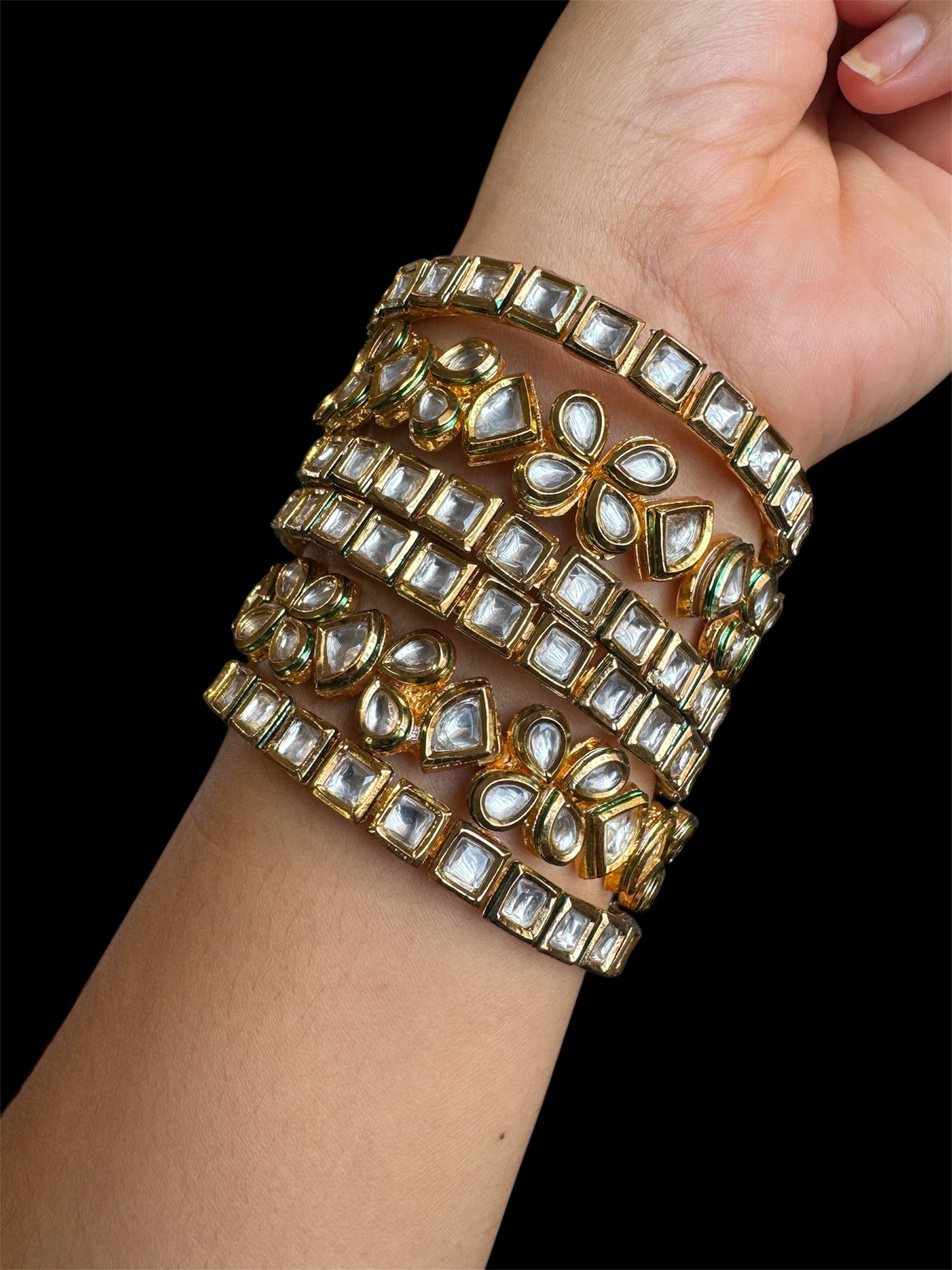 Kundan bangles set